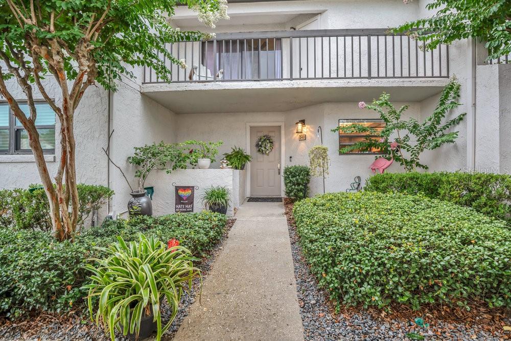 Welcome to Killarney Bay—Winter Park’s best-kept secret for tranquil lakeside living, and just steps from the city’s finest shopping and dining!
This beautifully updated and spacious 2-bedroom, 2.5-bath townhome-style condo offers a rare blend of modern upgrades and classic charm. Enjoy vaulted ceilings, a wood-burning fireplace, and rich wood-like flooring throughout. The open-concept kitchen is a showstopper, featuring quartz countertops and stainless steel appliances. Upstairs, you'll find two oversized bedrooms—each with their own walk-in closet and en-suite bathroom. Additional highlights include a private second-floor balcony, inside laundry, under-stair storage, attic storage, two outdoor storage closets, covered parking, and a screened-in patio for relaxing outdoors.
Nestled on the shores of Lake Killarney, this boutique community features a private lakeside pool with breathtaking sunset views and a dock for fishing or kayaking. With low HOA fees, residents can enjoy peace, privacy, and pride of ownership. Walk to Trader Joe’s, Whole Foods, Hillstone, Winter Park Village, and downtown Winter Park. Quick access to I-4 and 17-92 makes commuting a breeze. Don’t miss your chance to live where waterfront serenity meets urban convenience—schedule your showing today!