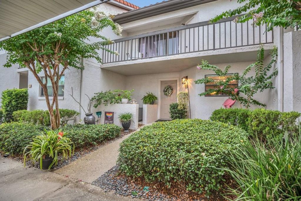 Photo of 240 Killarney Bay Court #4, Winter Park, FL 32789 (MLS # O6321287)