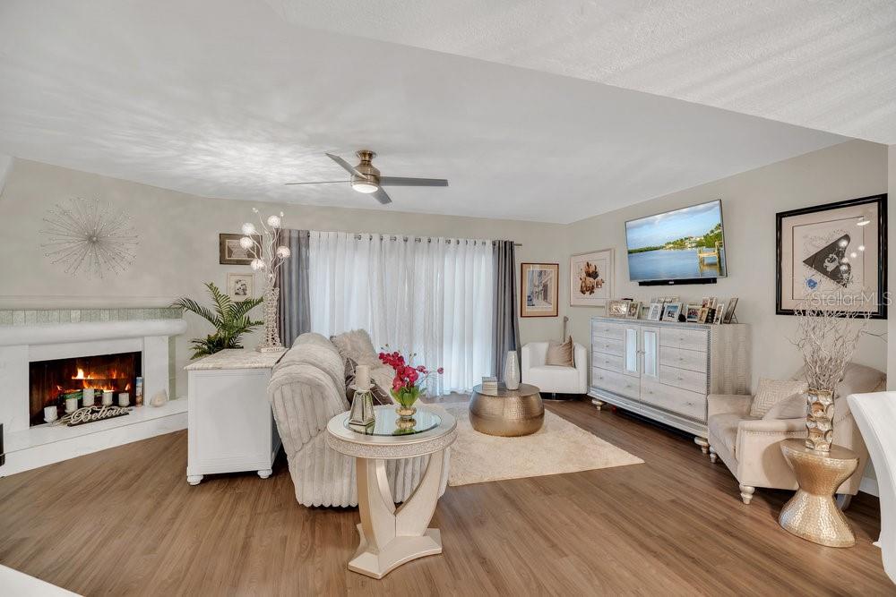 240 KILLARNEY BAY COURT 4