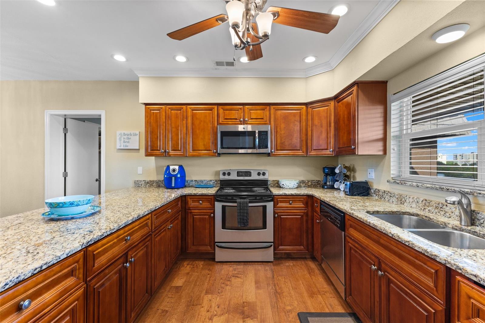 HAPPY FIDDLER CONDO THE - Residential