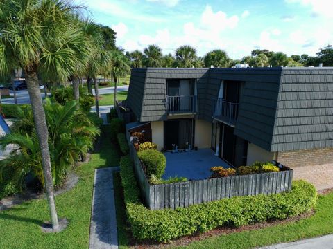 Photo of 620 6th Way, West Palm Beach, FL 33407 (MLS # S5135444)