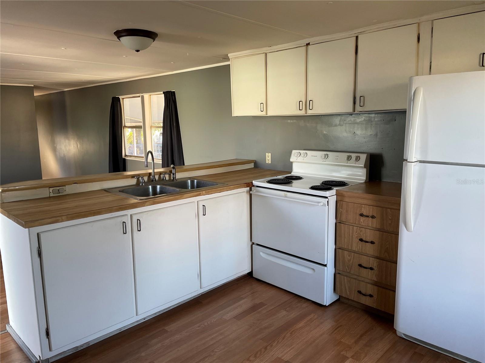 EAST COVE - Residential