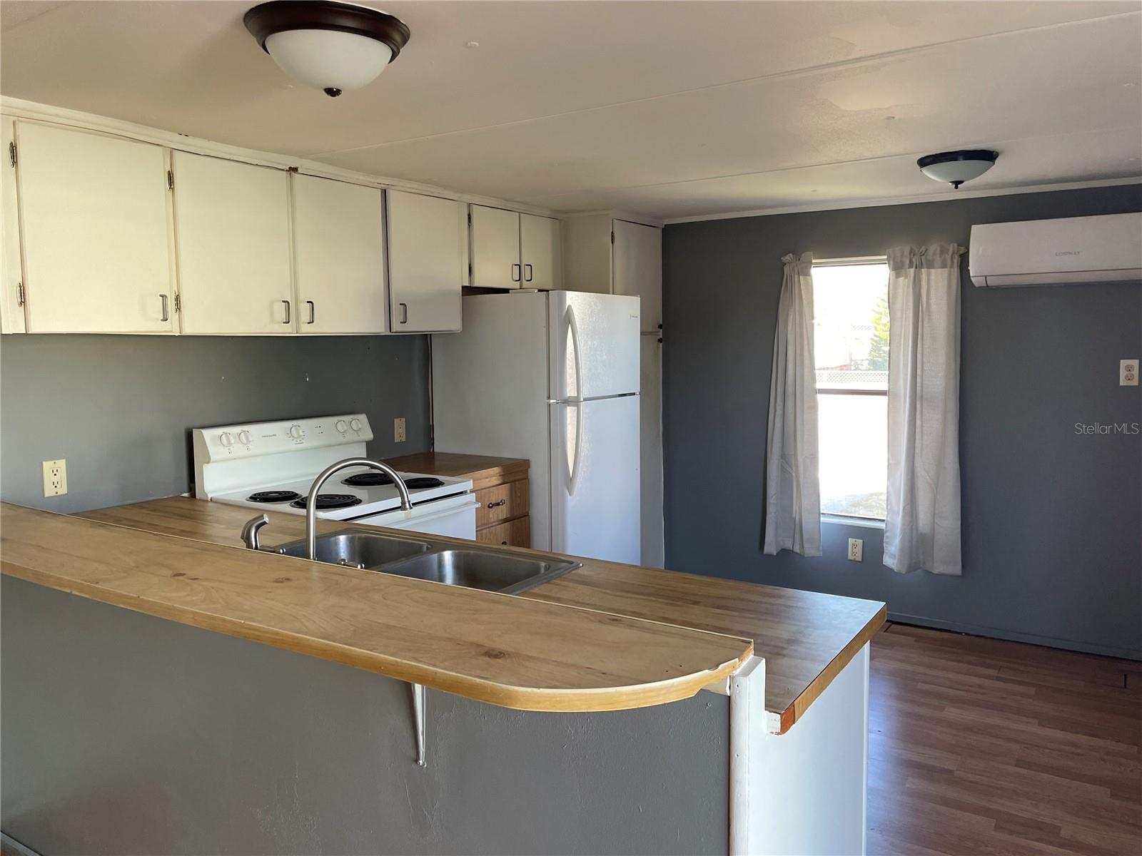 EAST COVE - Residential