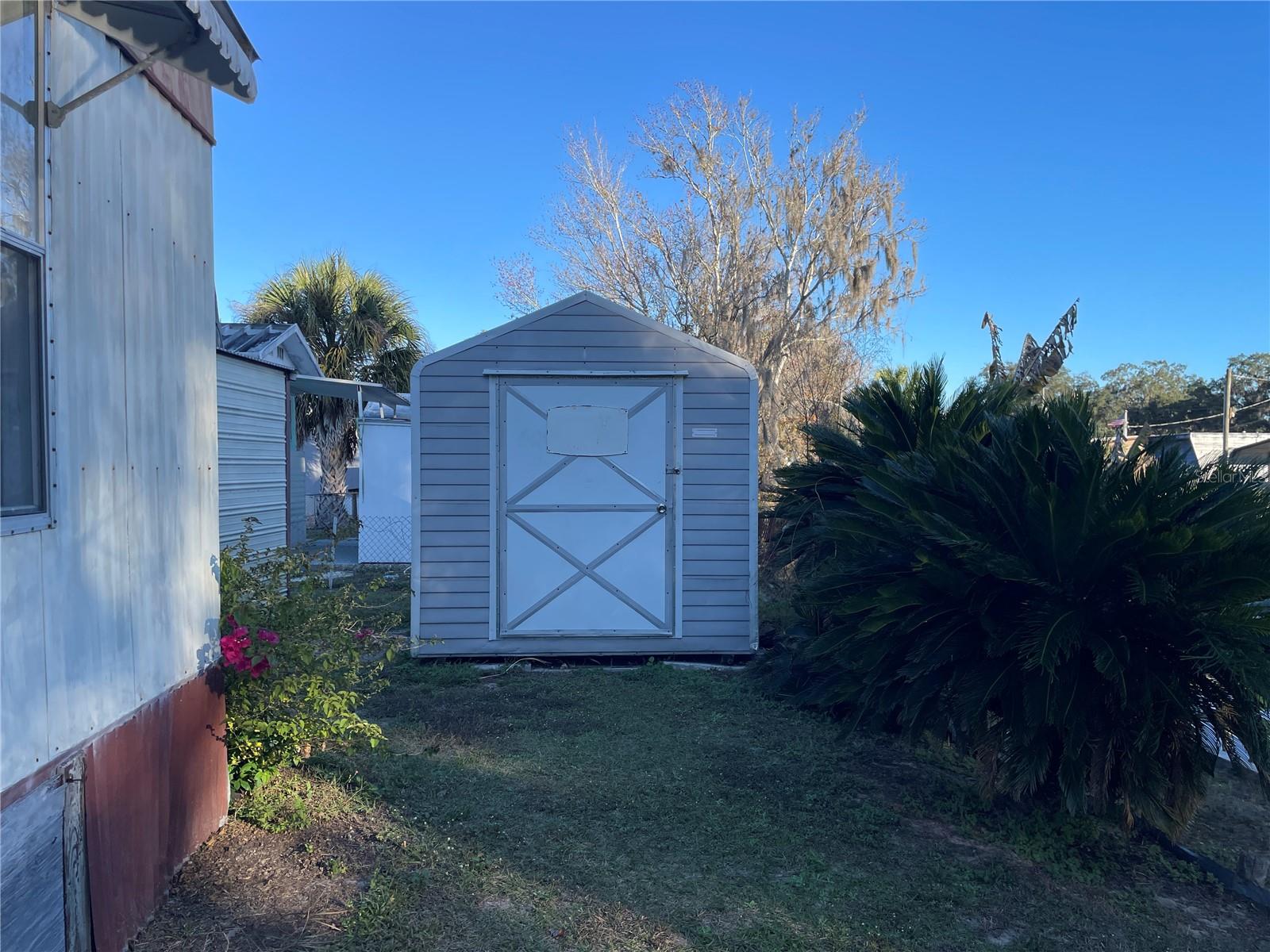 EAST COVE - Residential