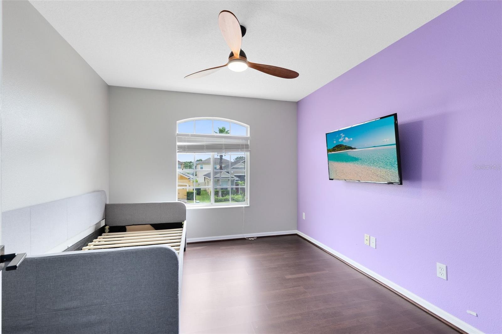 CLIFTON PARK - Residential
