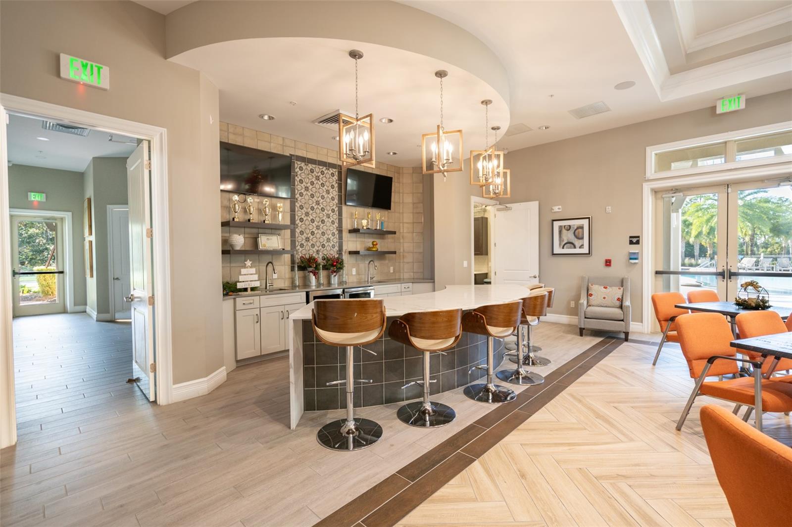 PALMS/SERENOA PH 4 - Residential