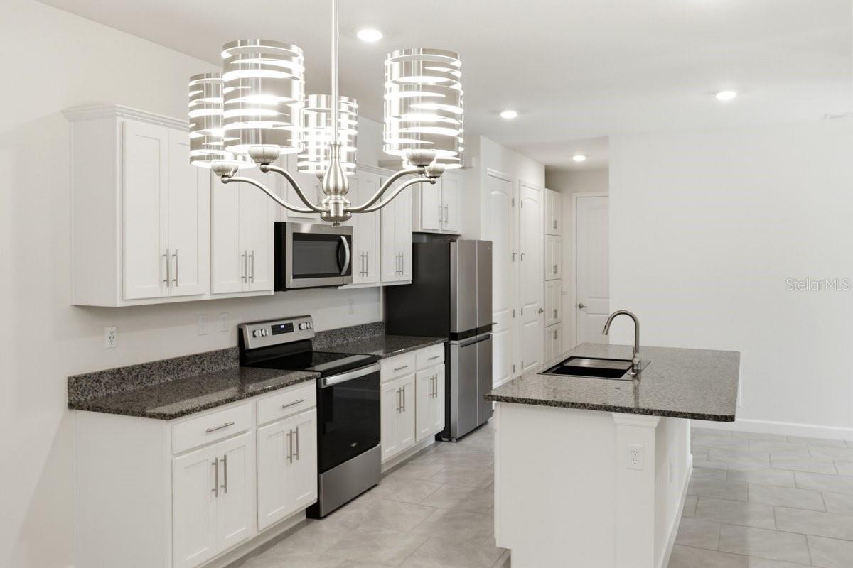 PALMS/SERENOA PH 4 - Residential