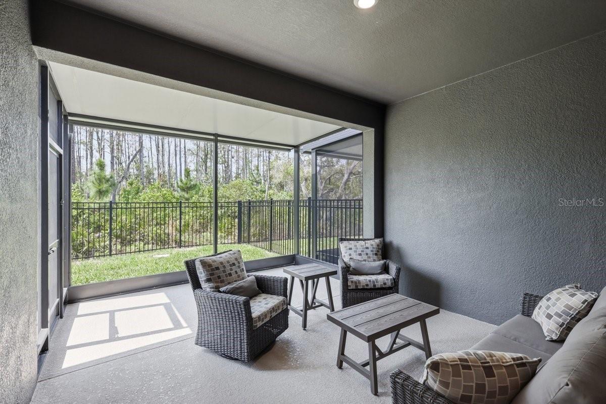 PALMS/SERENOA PH 4 - Residential