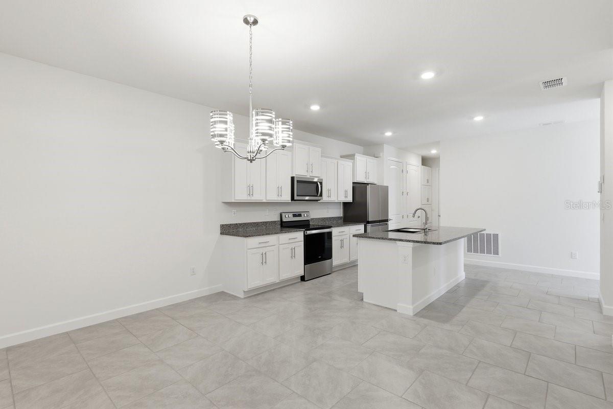 PALMS/SERENOA PH 4 - Residential