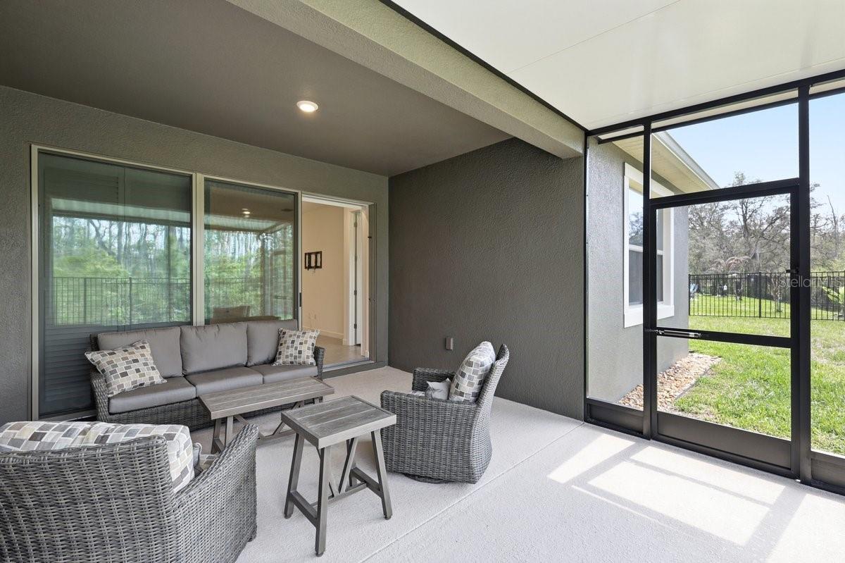 PALMS/SERENOA PH 4 - Residential