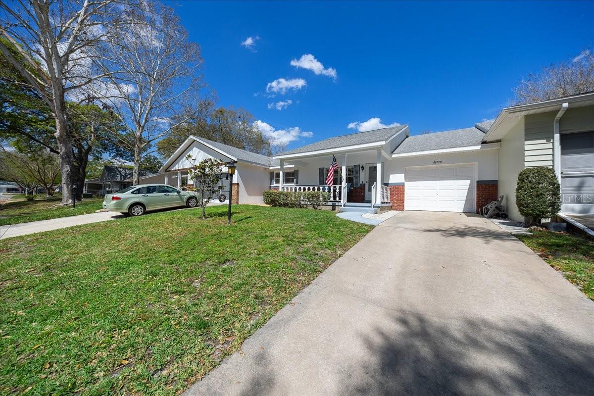 CIRCLE SQUARE WOODS - Residential