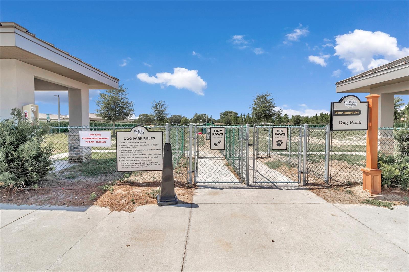 CIRCLE SQUARE WOODS - Residential