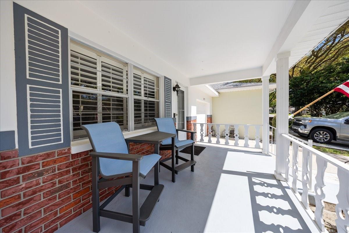 CIRCLE SQUARE WOODS - Residential