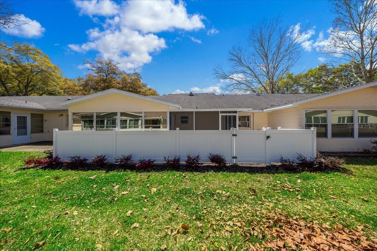 CIRCLE SQUARE WOODS - Residential