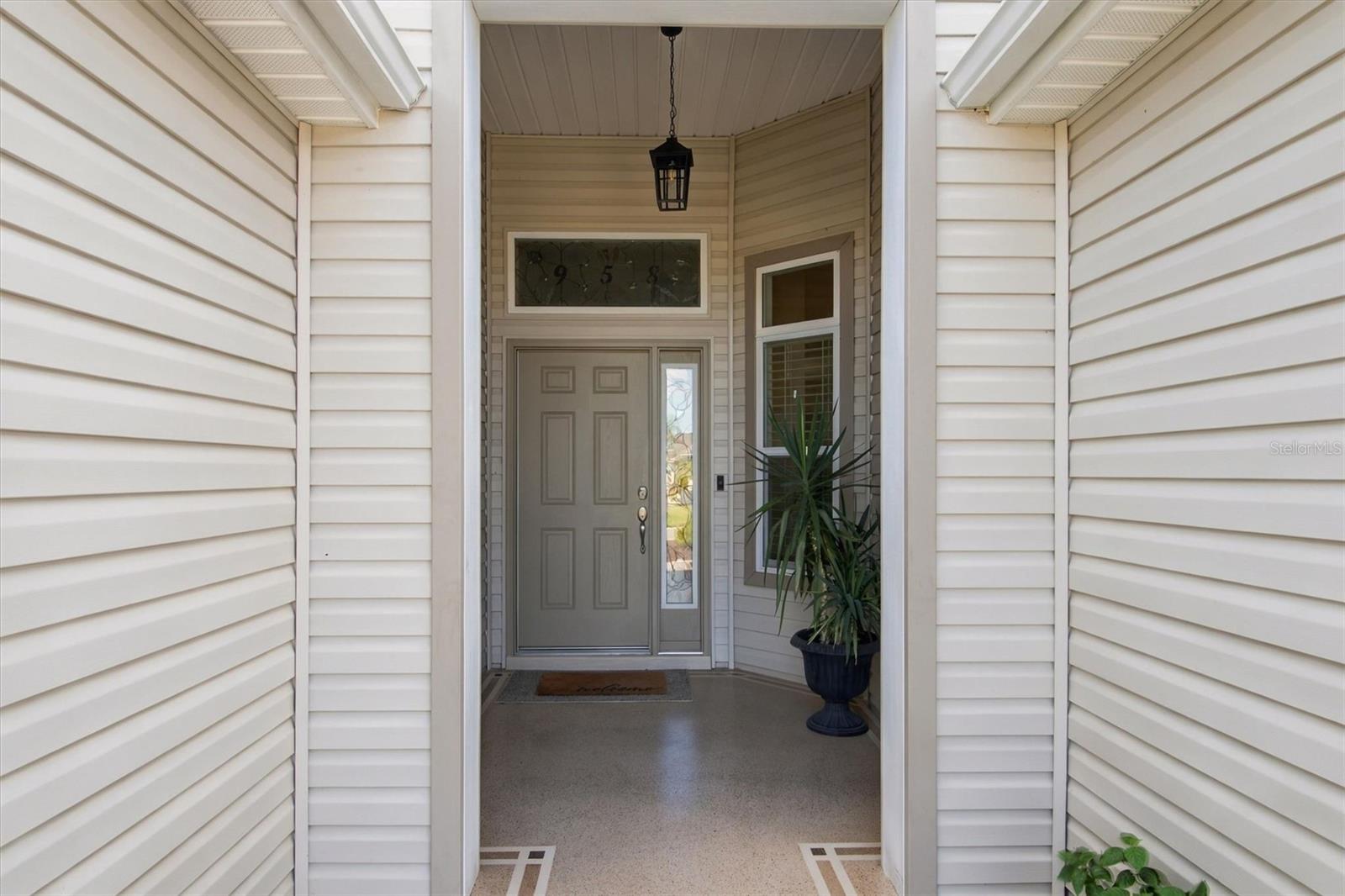 958 LONG LEAF LANE