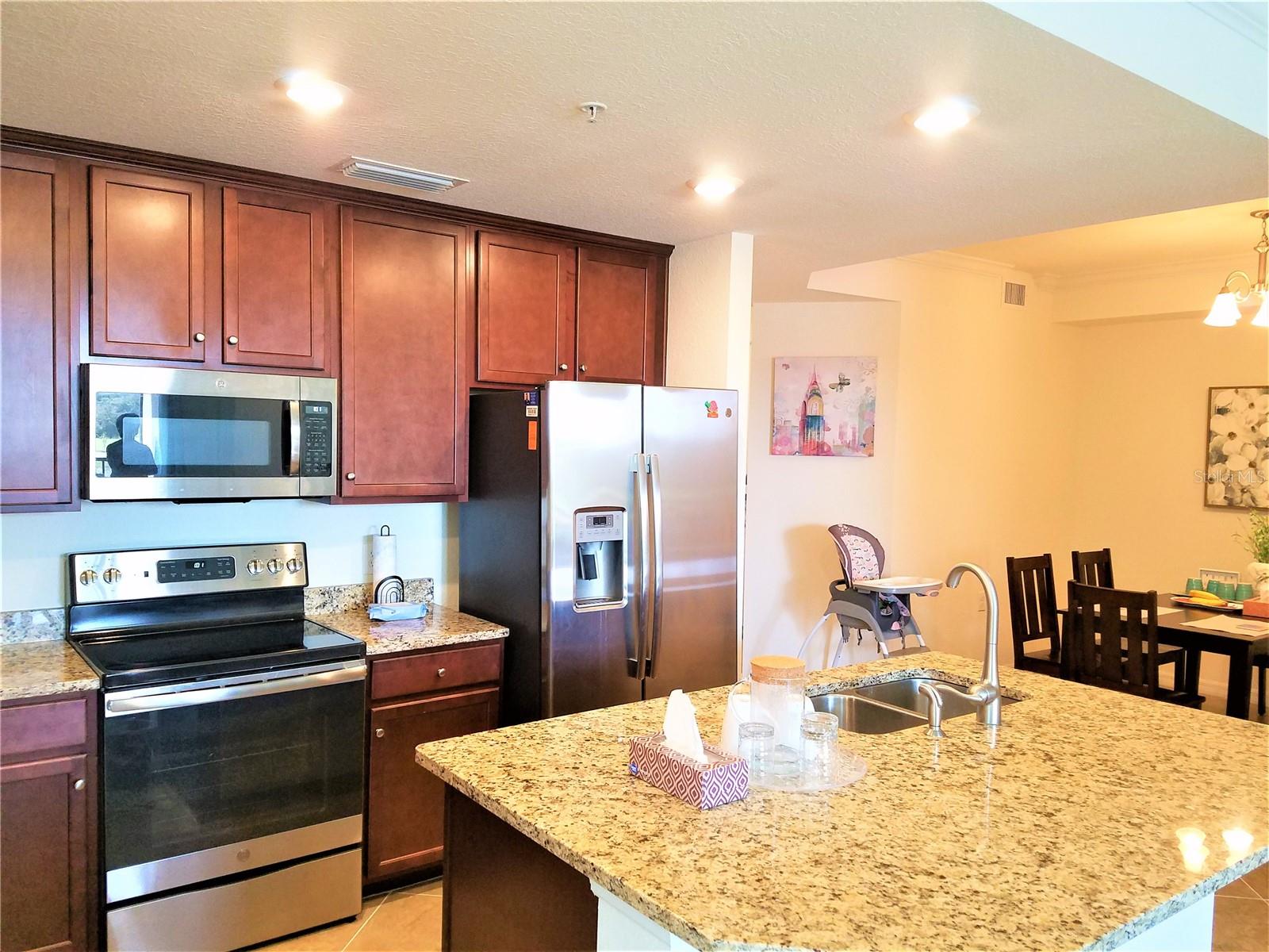 LAKEWOON NATIONAL - Residential Lease