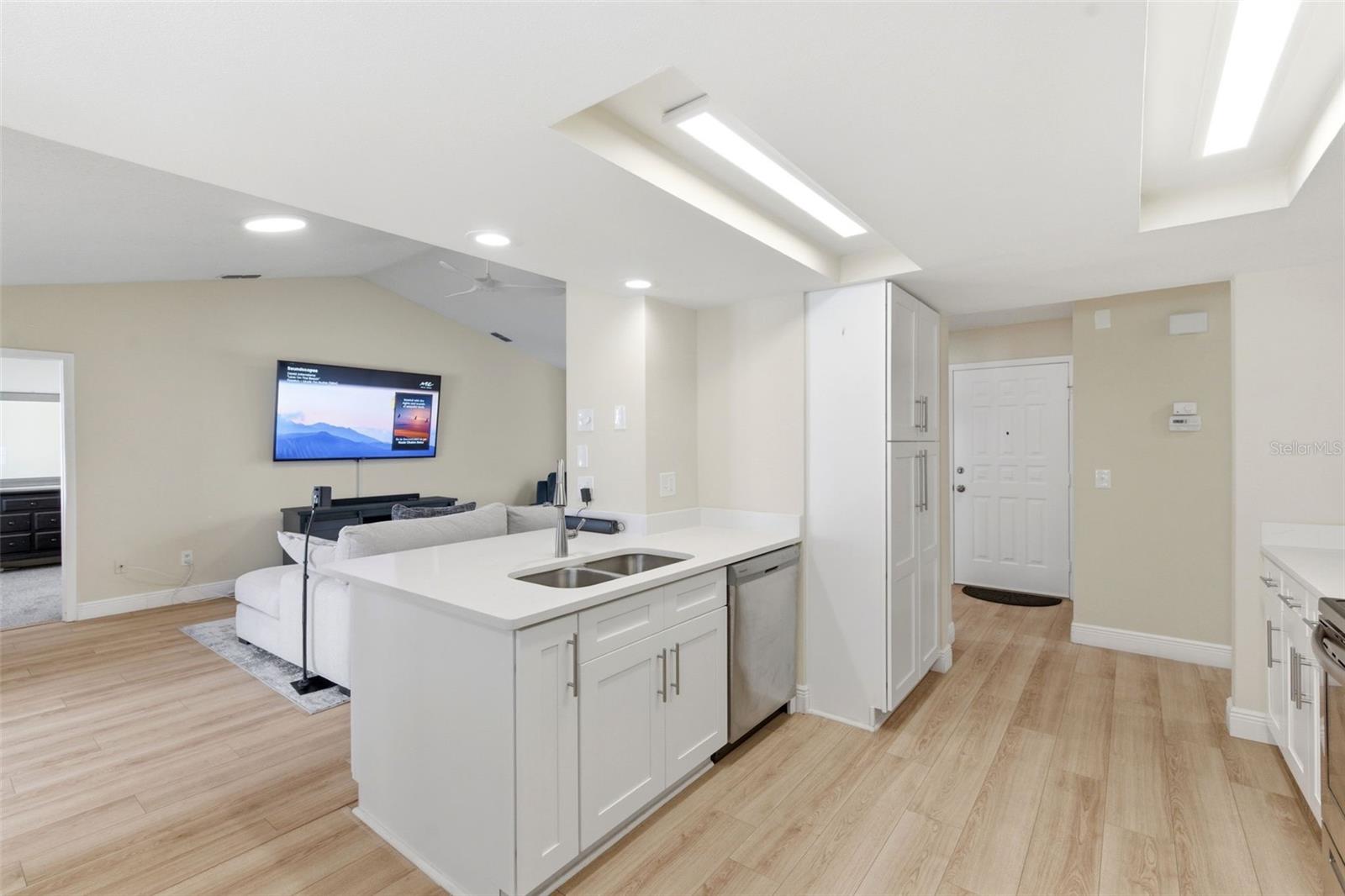 REGENCY PARK - Residential