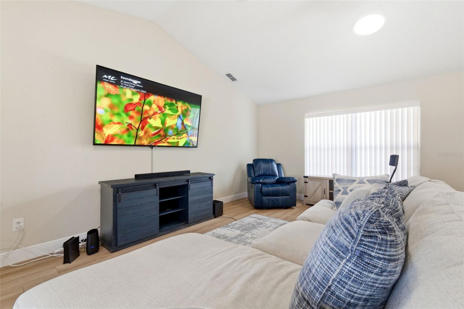 REGENCY PARK - Residential