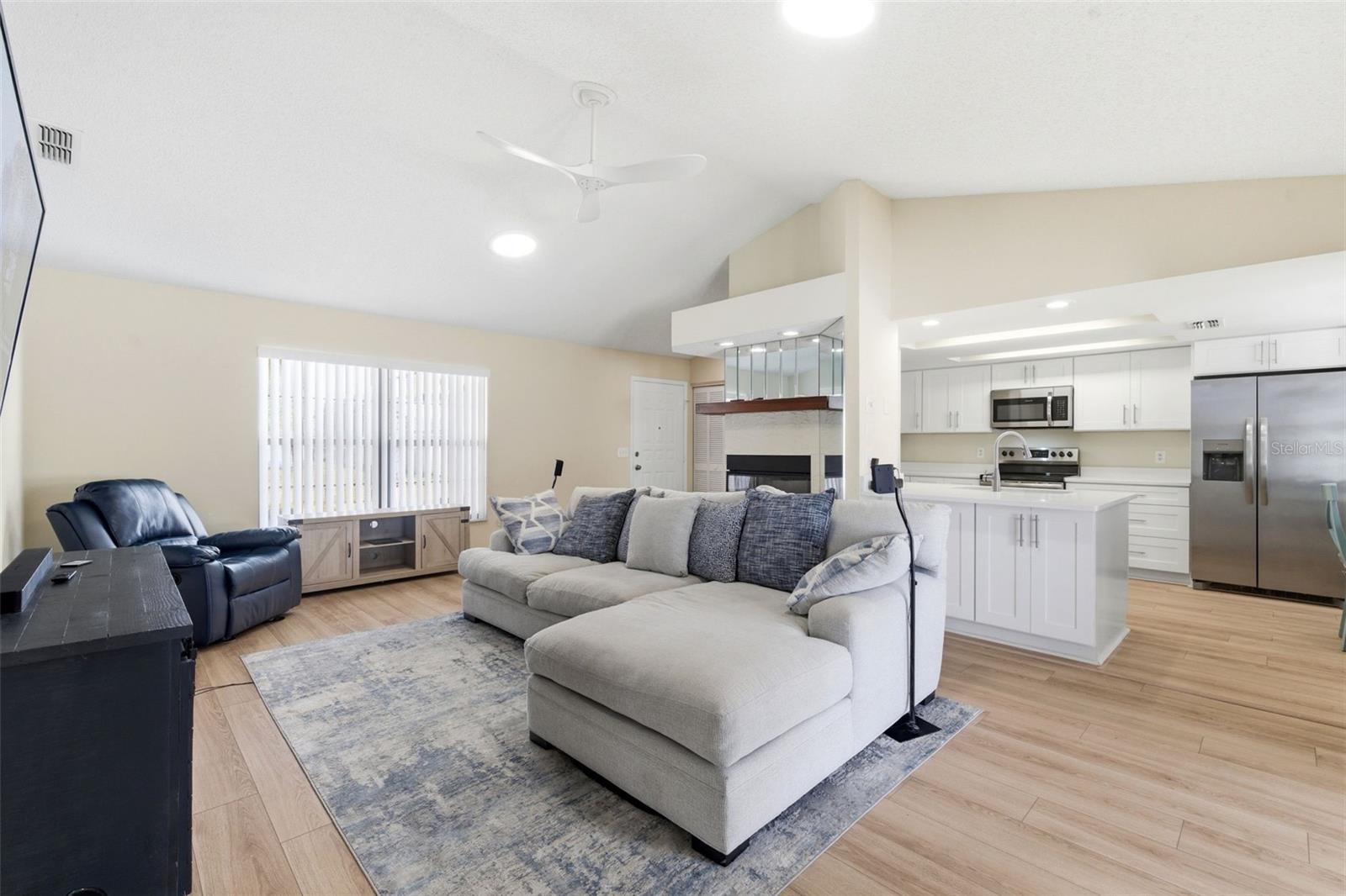 REGENCY PARK - Residential