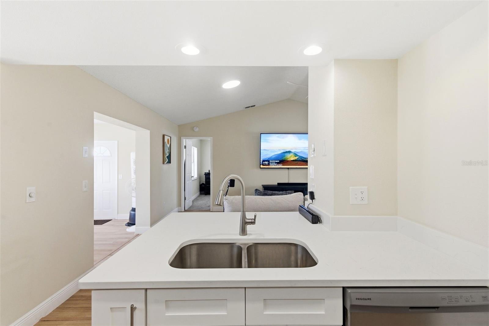 REGENCY PARK - Residential