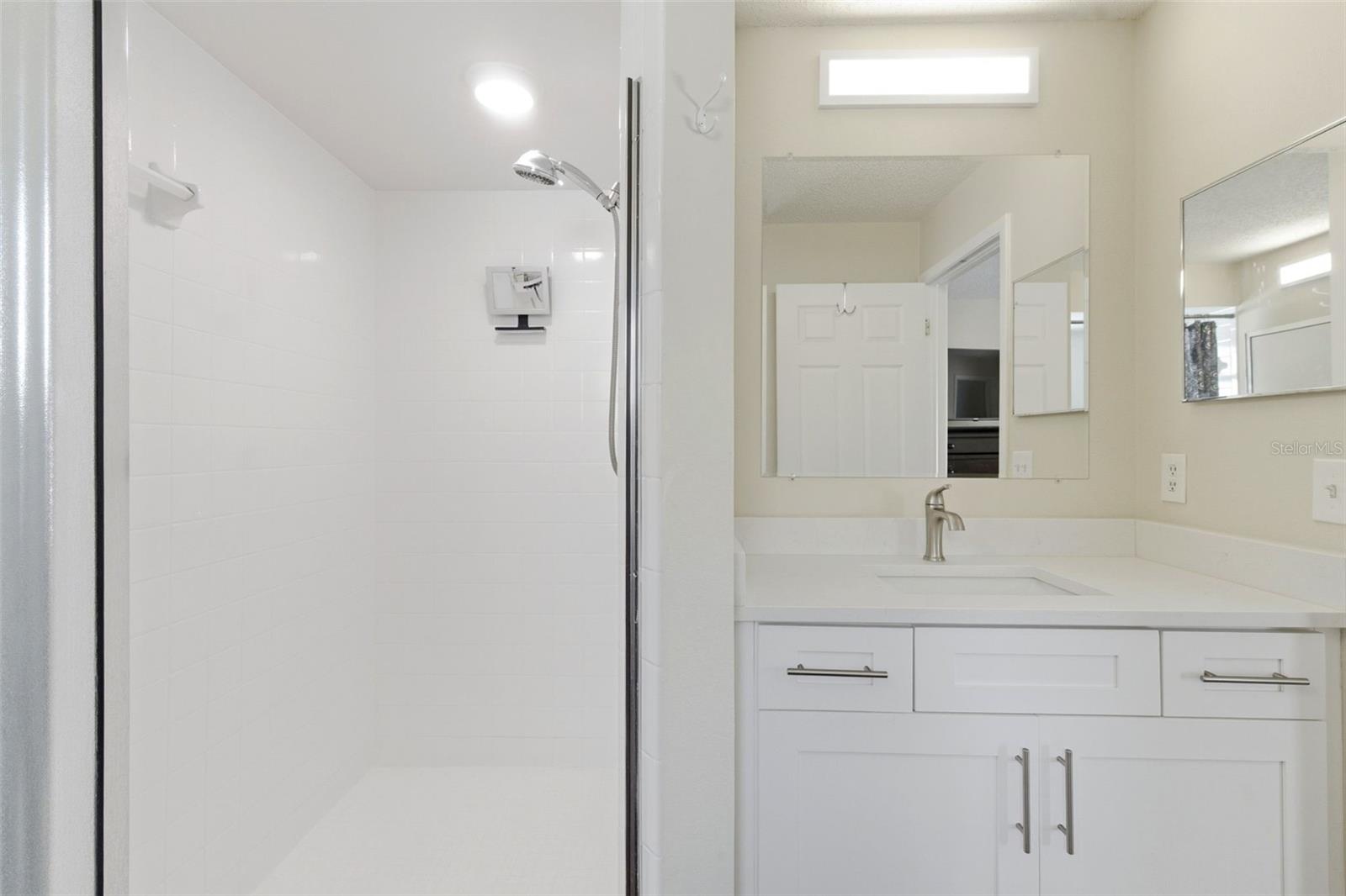 REGENCY PARK - Residential