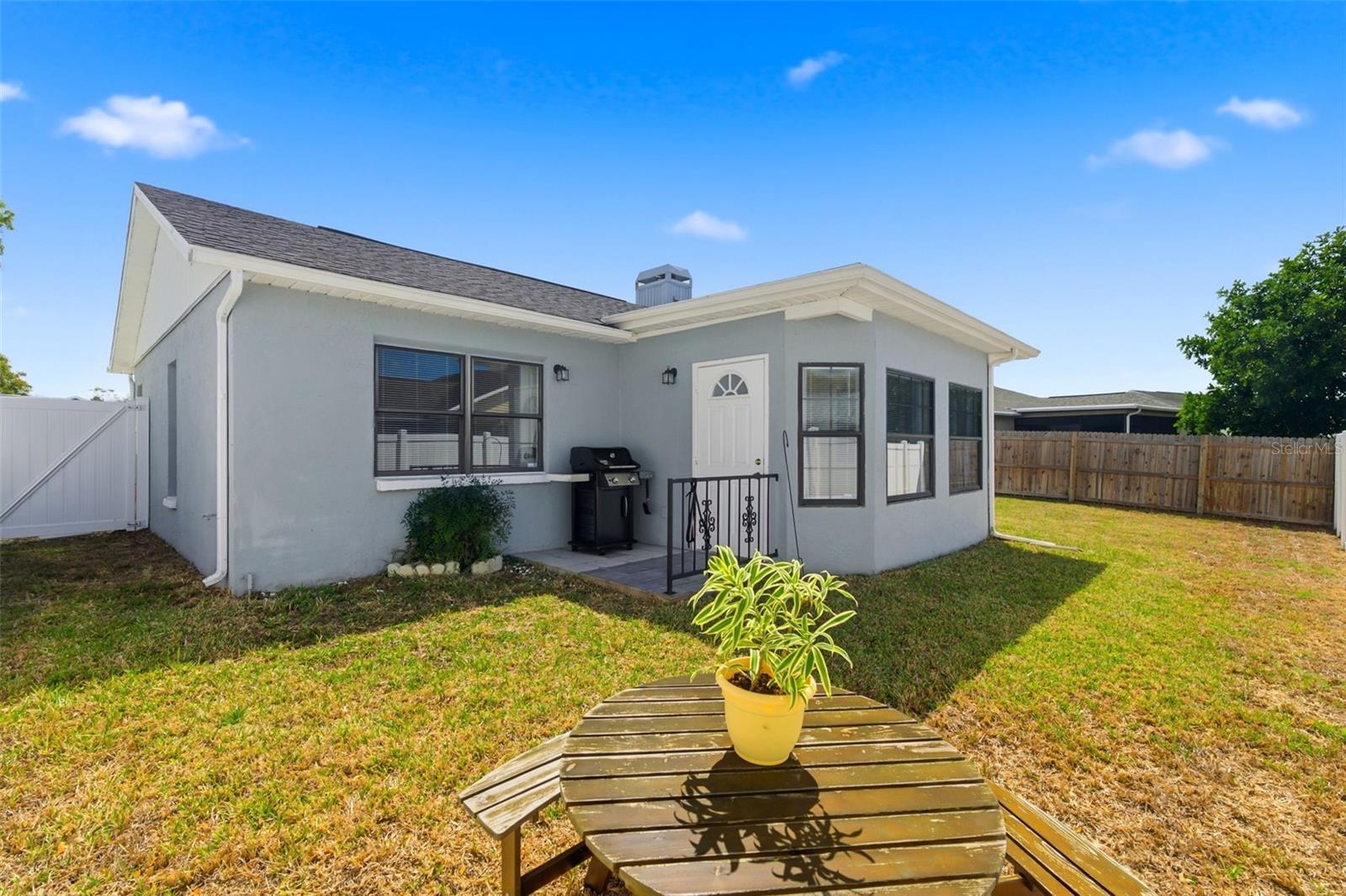 REGENCY PARK - Residential