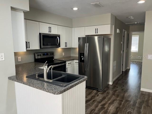 MAC DILL CONDO - Residential Lease