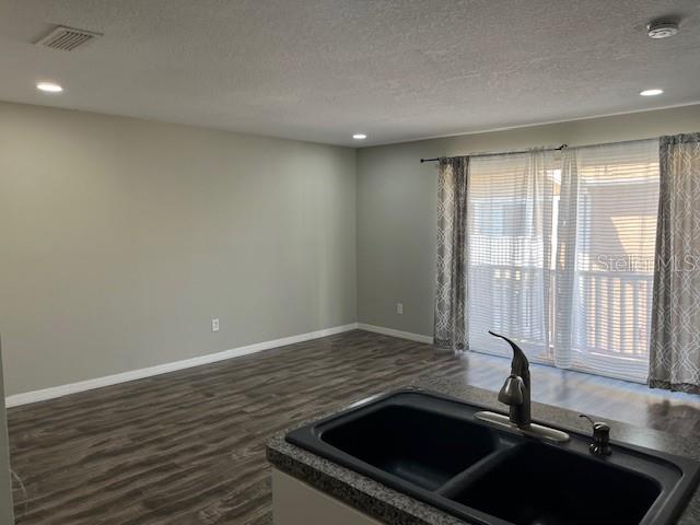 MAC DILL CONDO - Residential Lease