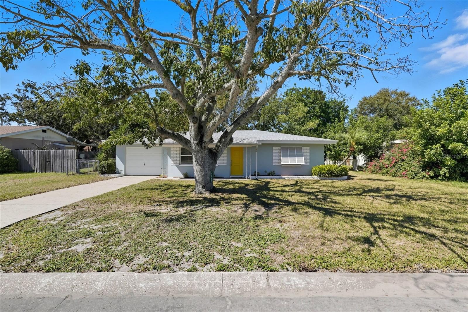 VALENCIA PARK - Residential