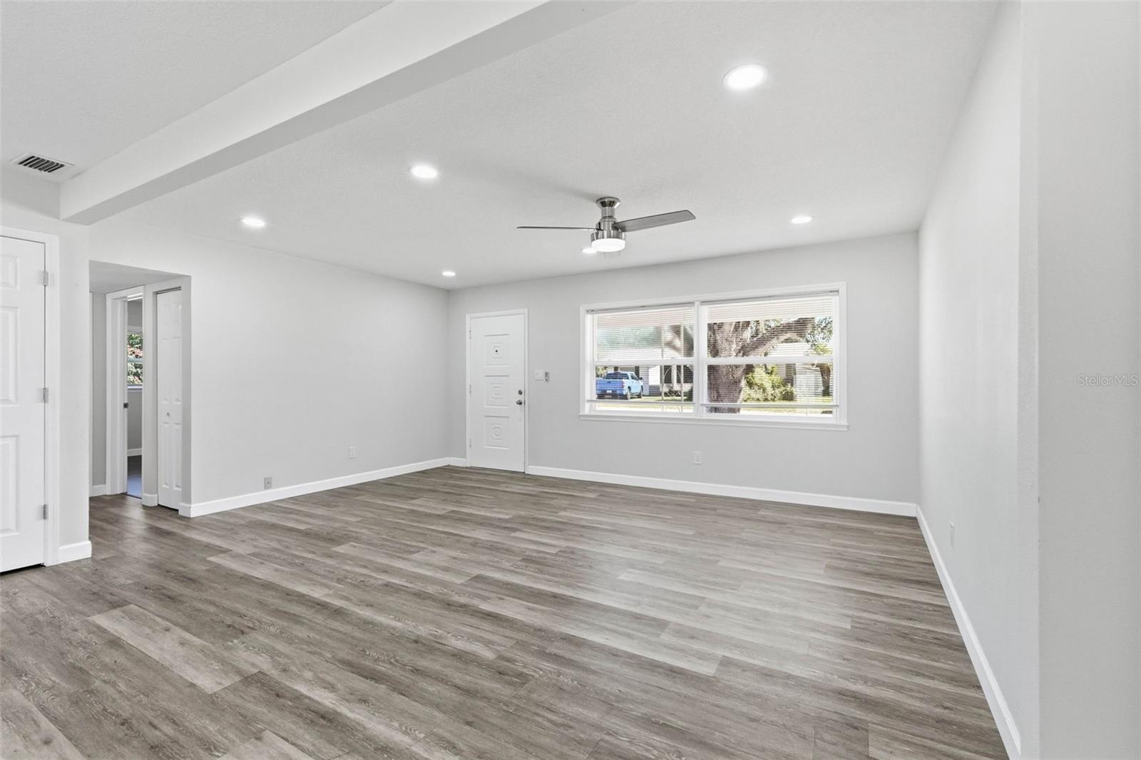 VALENCIA PARK - Residential