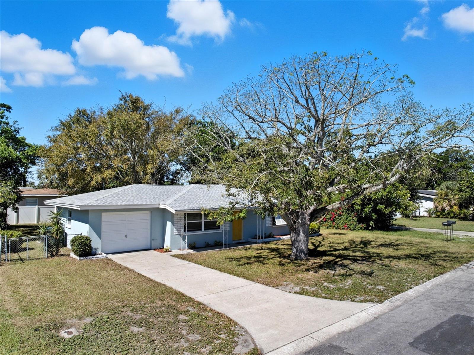 VALENCIA PARK - Residential