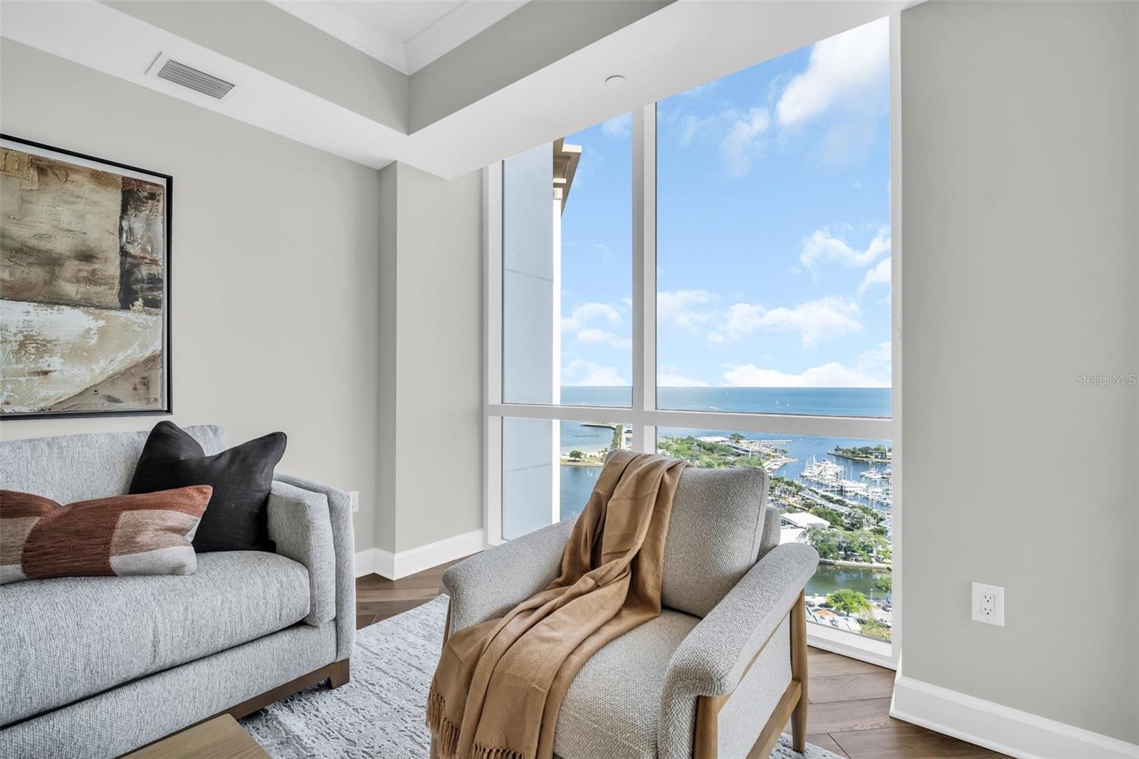 PARKSHORE PLAZA CONDO - Residential