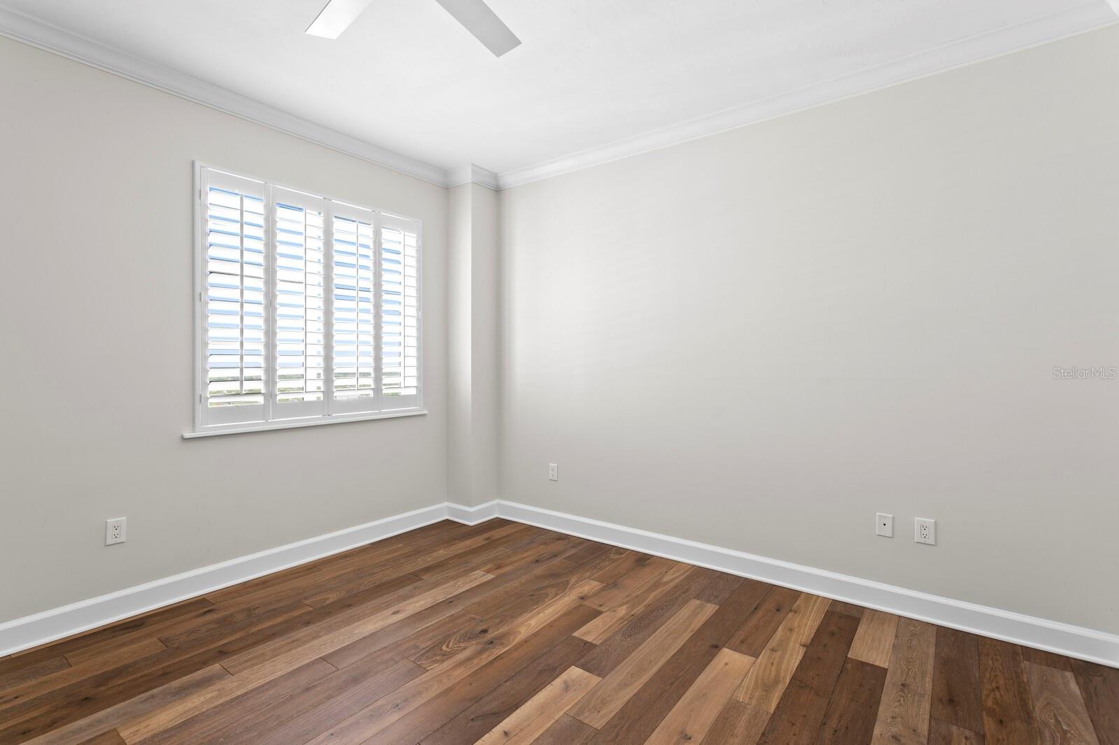 PARKSHORE PLAZA CONDO - Residential