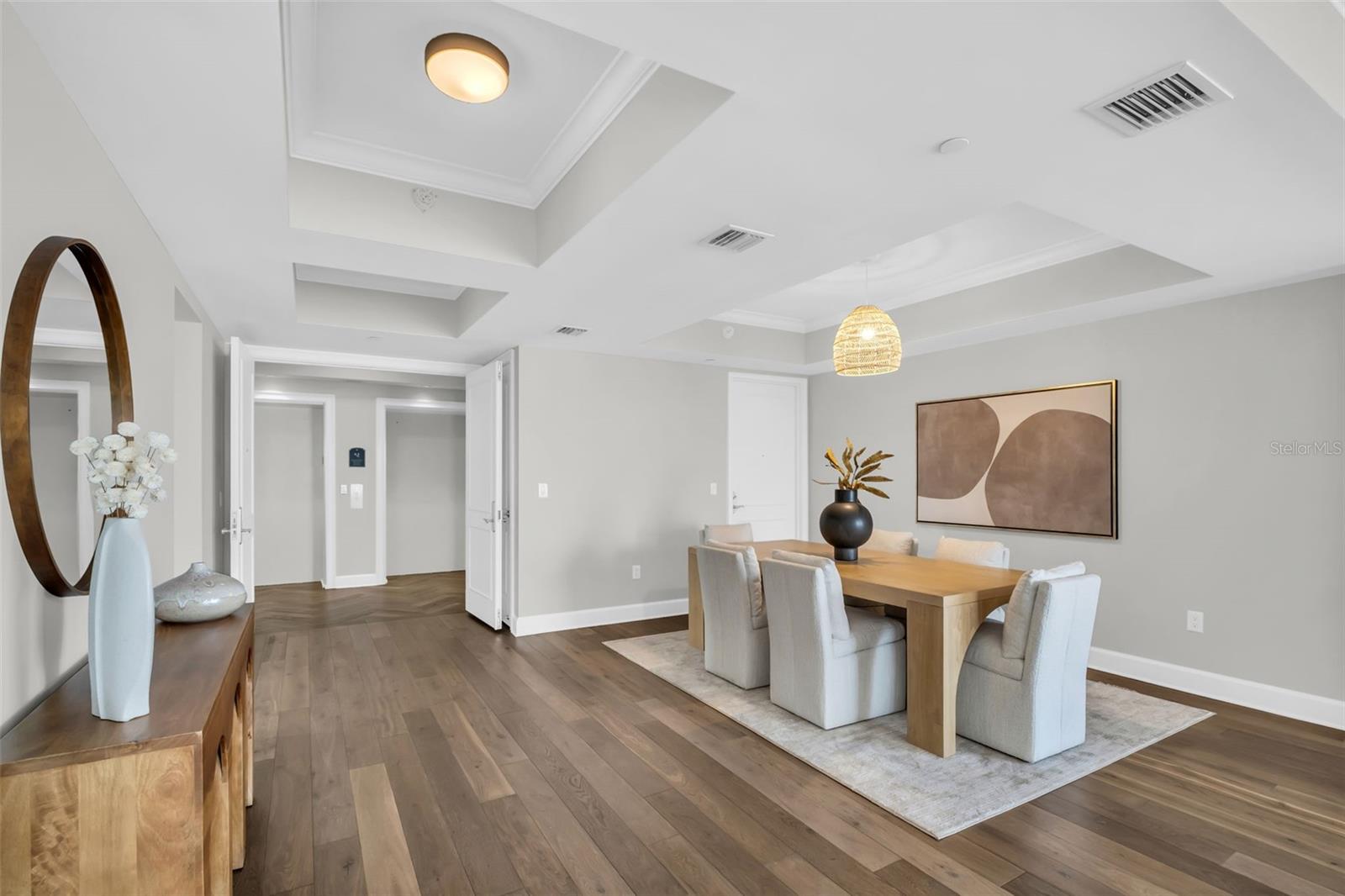 PARKSHORE PLAZA CONDO - Residential