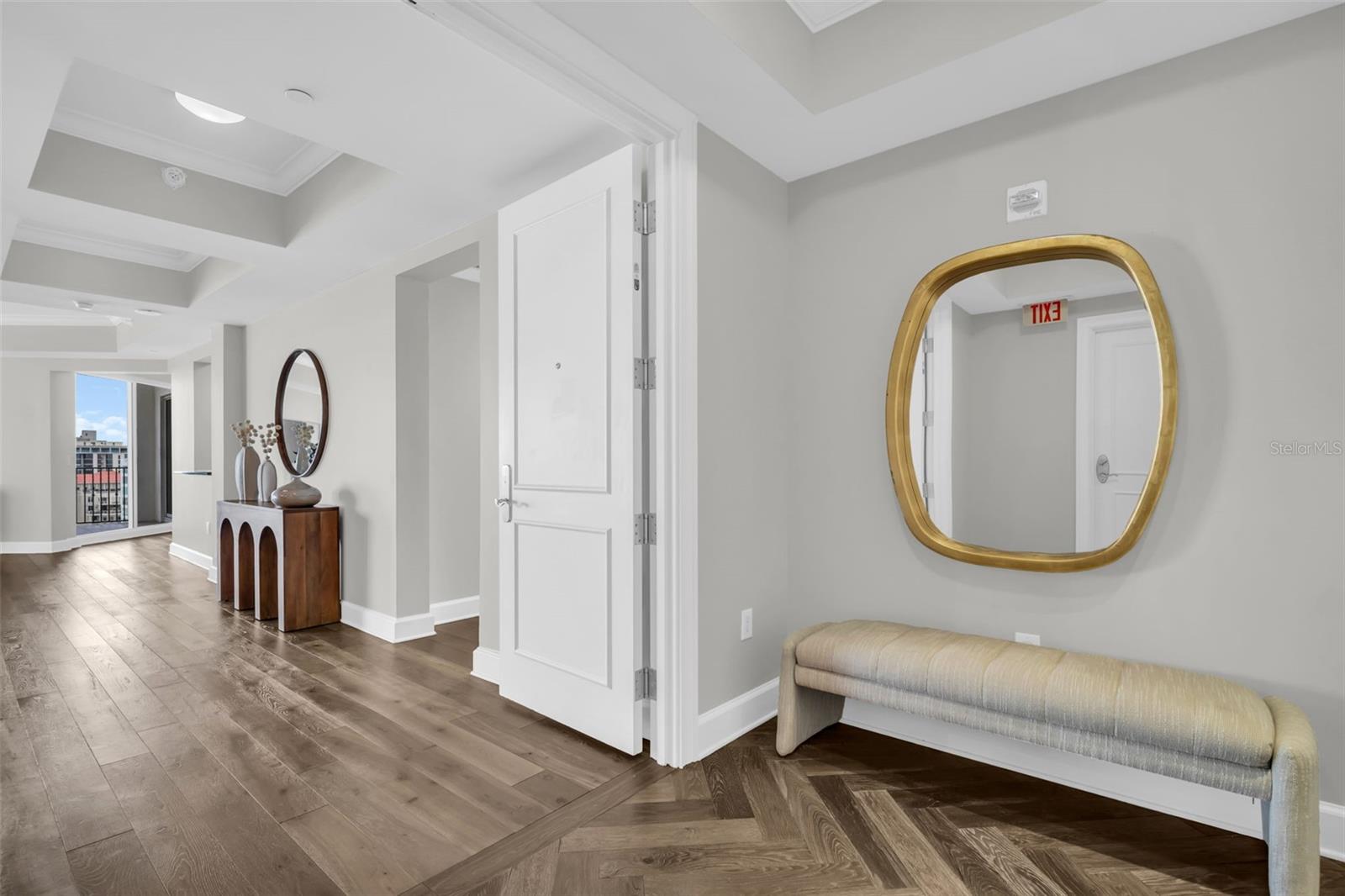 PARKSHORE PLAZA CONDO - Residential