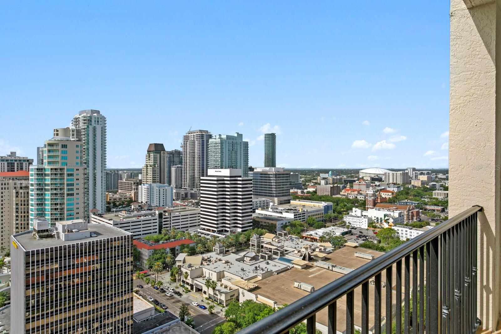 PARKSHORE PLAZA CONDO - Residential