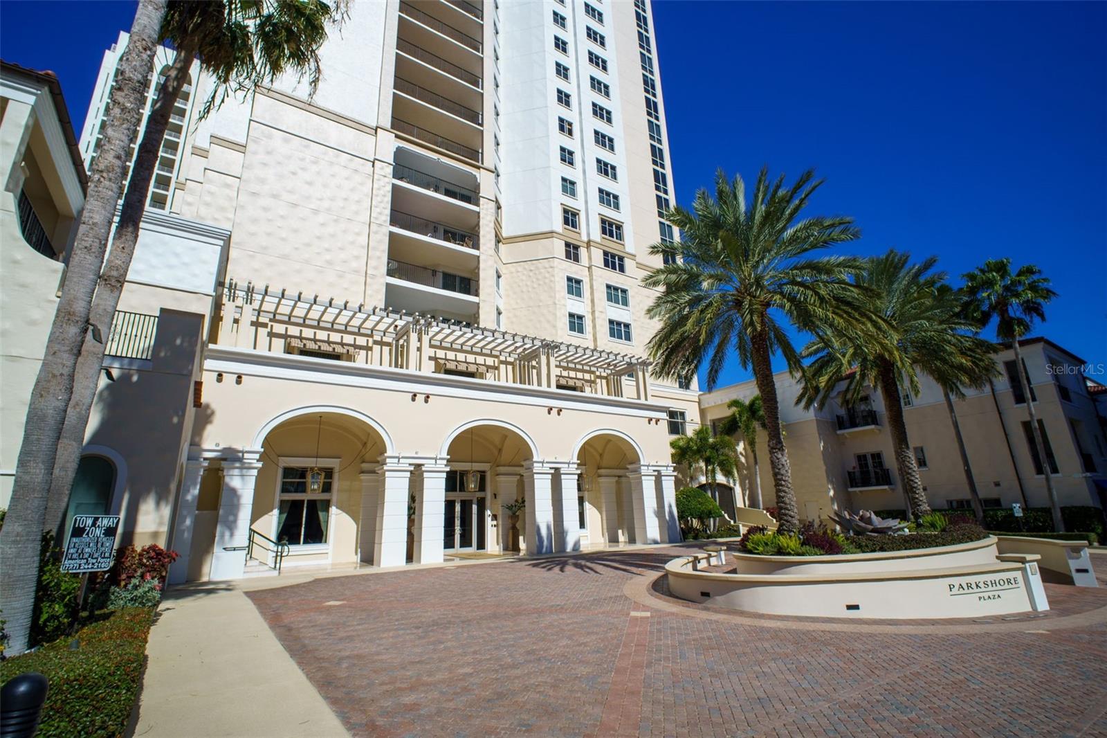 PARKSHORE PLAZA CONDO - Residential
