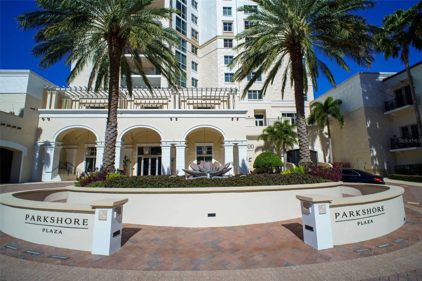 PARKSHORE PLAZA CONDO - Residential