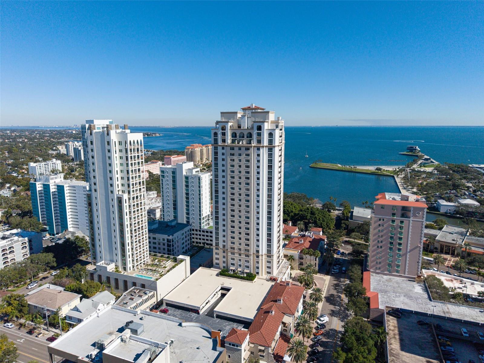 PARKSHORE PLAZA CONDO - Residential