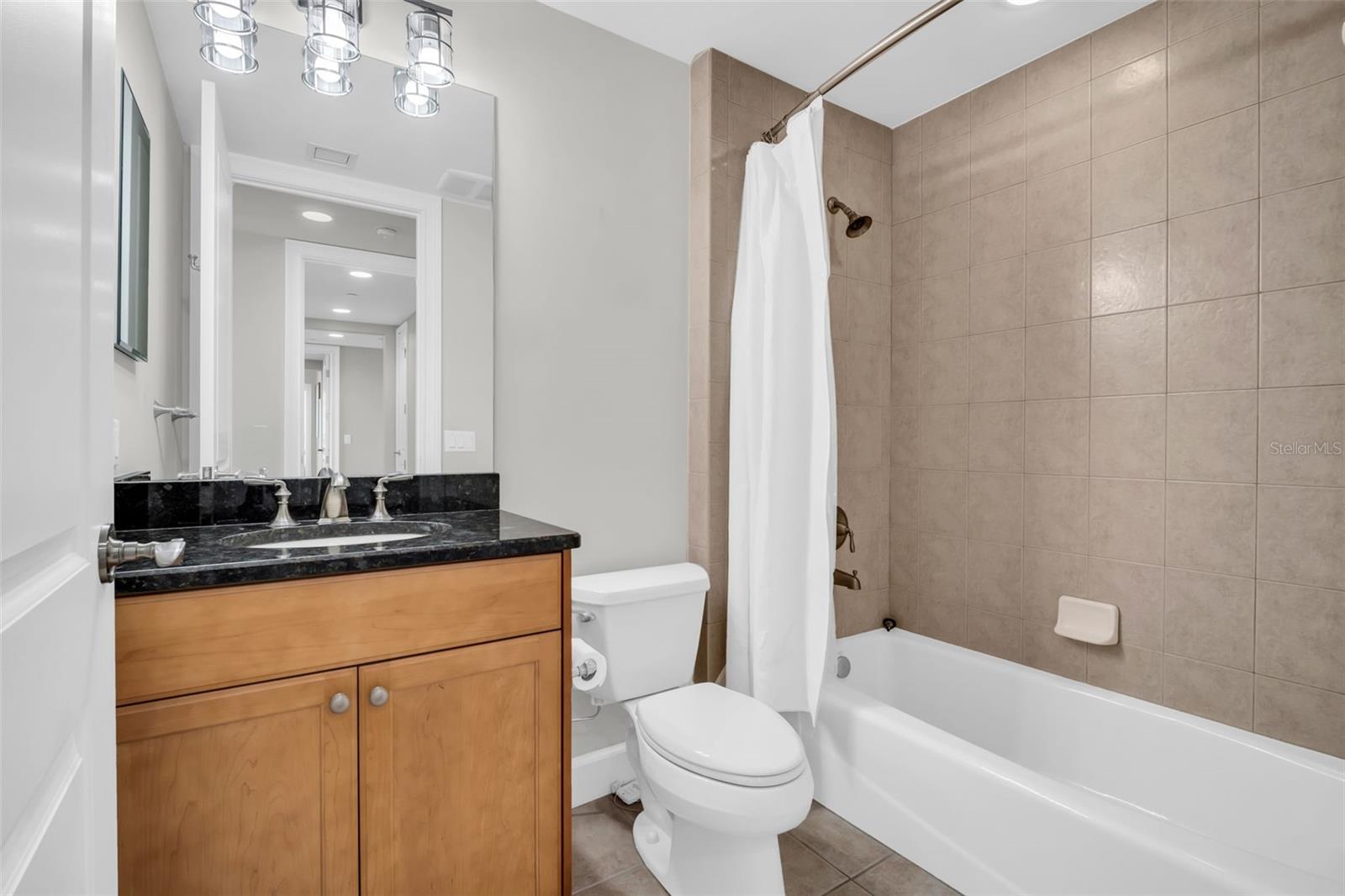 PARKSHORE PLAZA CONDO - Residential