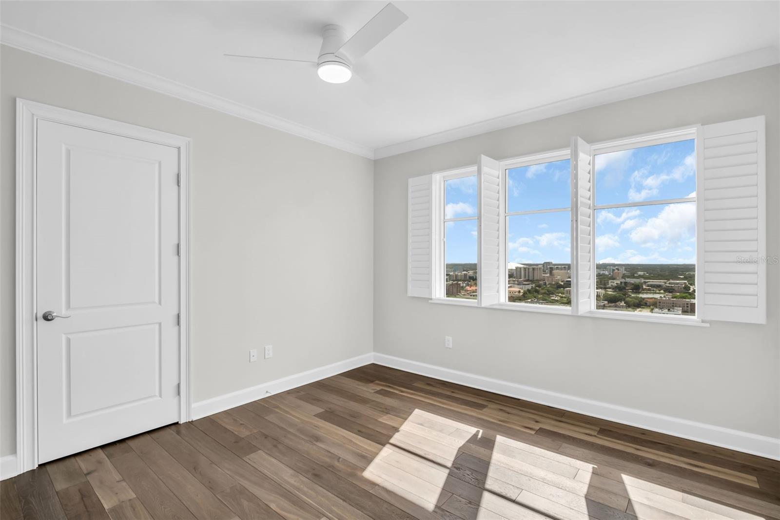 PARKSHORE PLAZA CONDO - Residential