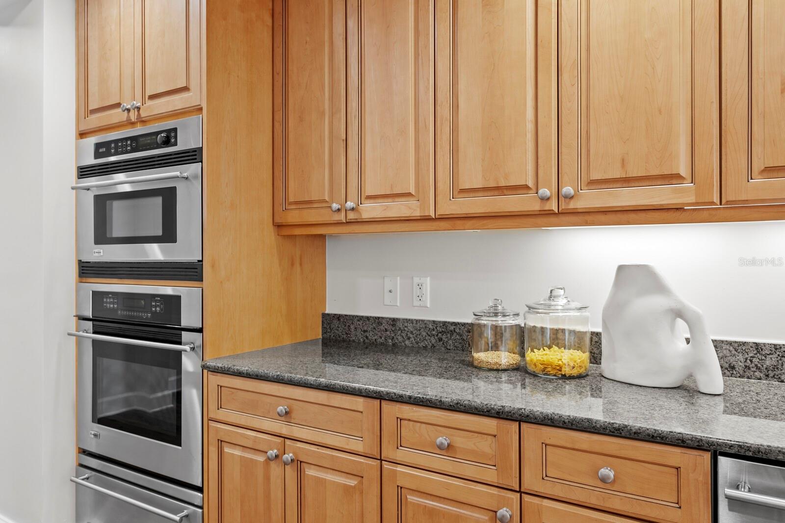 PARKSHORE PLAZA CONDO - Residential