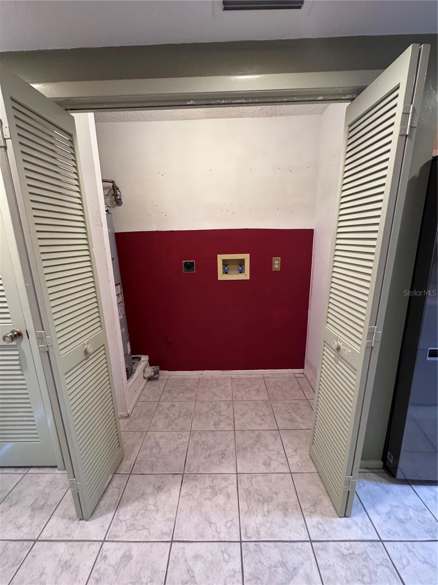 YORKTOWN AT BEACON PLACE - Residential