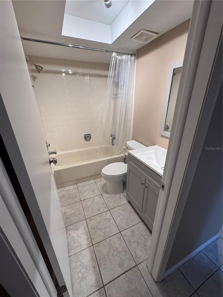 YORKTOWN AT BEACON PLACE - Residential