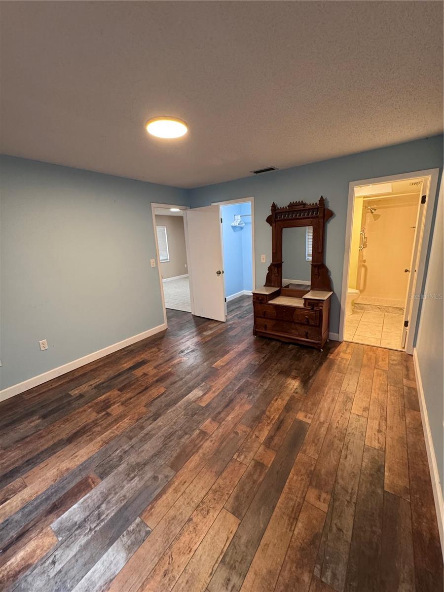 YORKTOWN AT BEACON PLACE - Residential