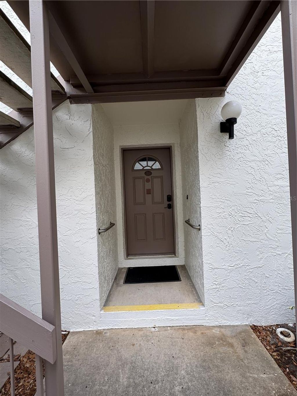 Photo of 511 Longfellow Court #B, Safety Harbor, FL 34695 (MLS # W7884454)