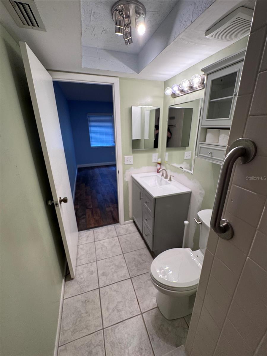 YORKTOWN AT BEACON PLACE - Residential