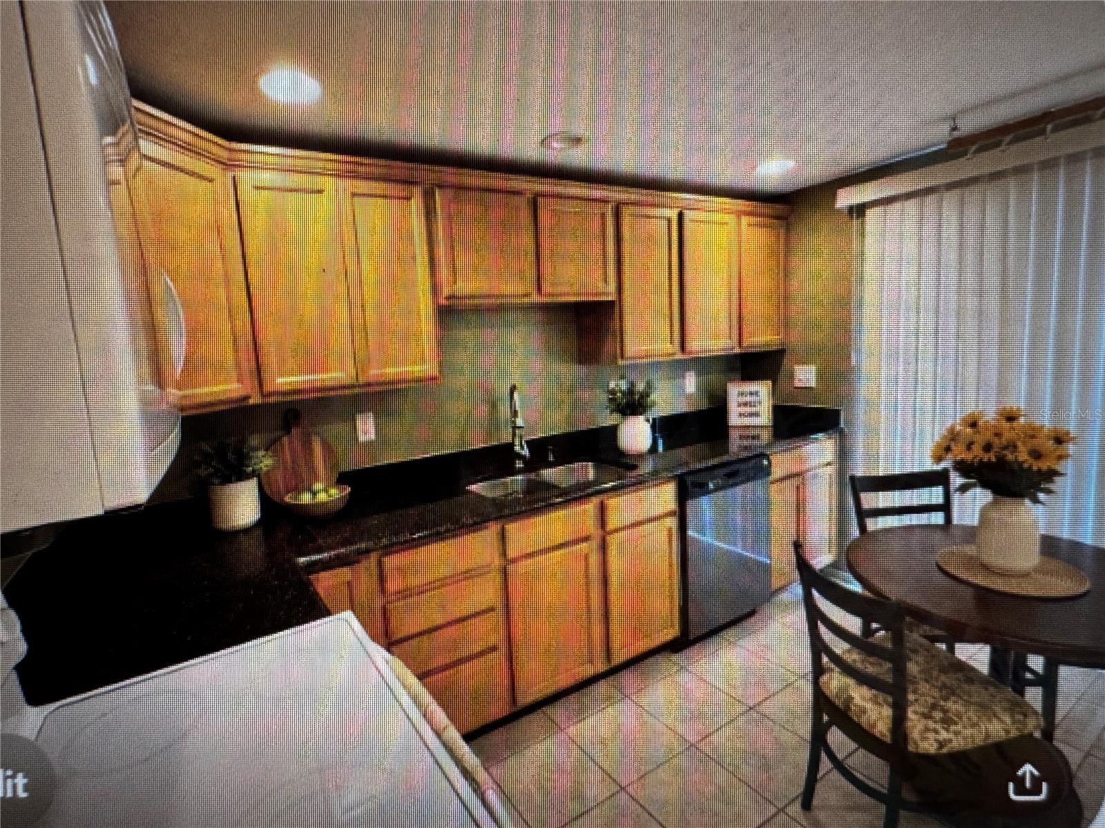 511 LONGFELLOW COURT B