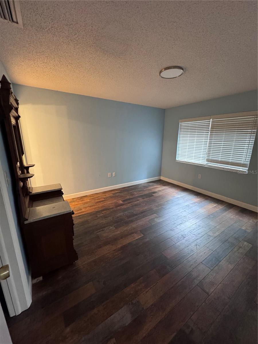 YORKTOWN AT BEACON PLACE - Residential