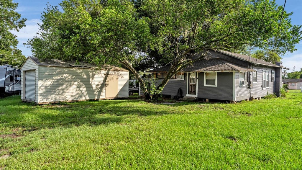 Photo of 1232 Wright Drive, Lakeland, FL 33805 (MLS # L4963832)